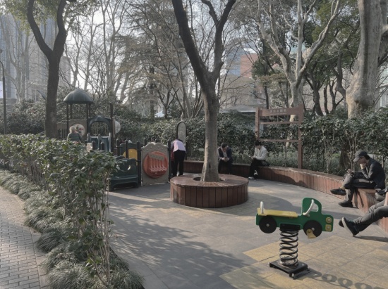 儿童乐园更新前,Children’s Playground — Before Renovation