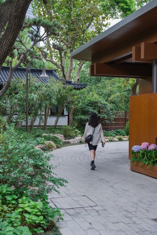 新檐与旧檐,New and Traditional Eaves