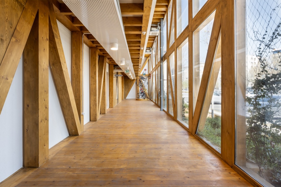 木构连接空间 / Timber connecting space