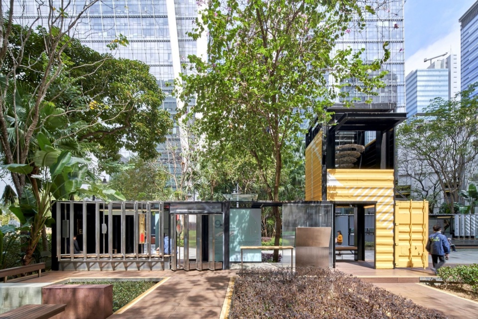公园与展亭全景 / overall view of the park and the pavilion