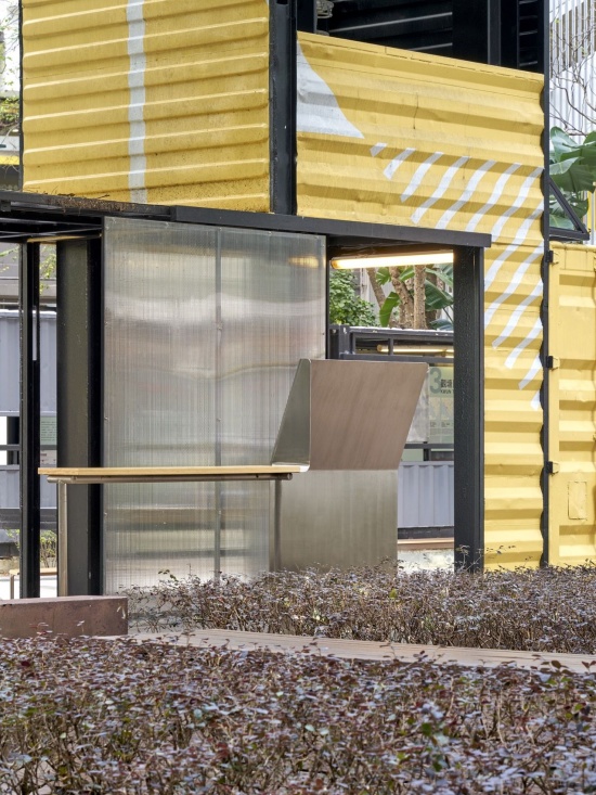 室外休憩空间 / the outdoor resting space