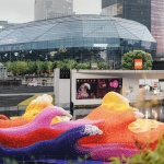 LEGO Bloom展览：38万朵积木花汇成巨浪，上海 / Our LEGO Agency