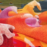LEGO Bloom展览：38万朵积木花汇成巨浪，上海 / Our LEGO Agency