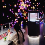LEGO Bloom展览：38万朵积木花汇成巨浪，上海 / Our LEGO Agency