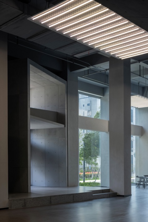 门厅 / Entrance Hall