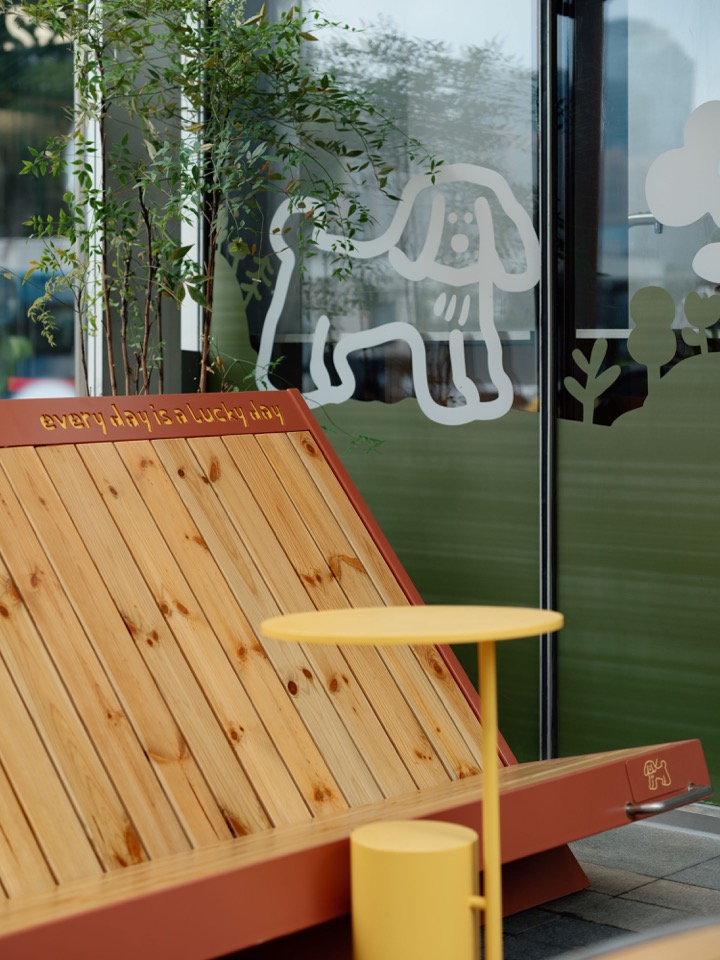 户外座椅细部 / Outdoor seating detail