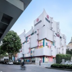 Luohu Women & Children’s Building · Shenzhen-Hong Kong Community Hub by Groundwork Design Group