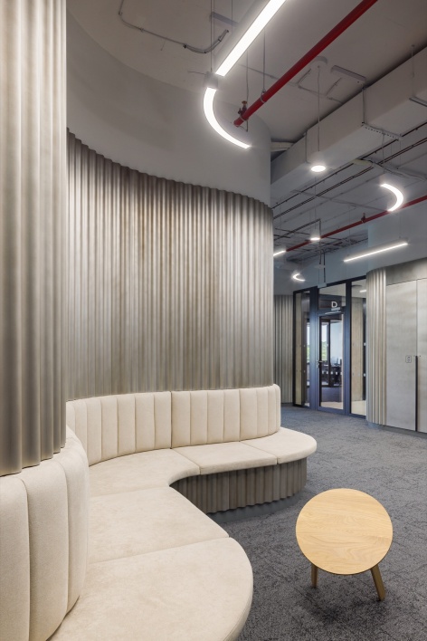 弧形座席细节 / Curved seating detail