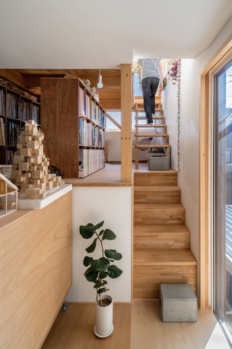 楼梯与书架 / the stair and bookshelves