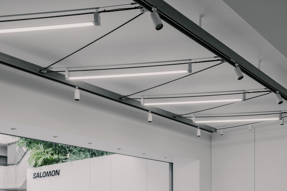 Z字形照明系统 / Z-shaped lighting system
