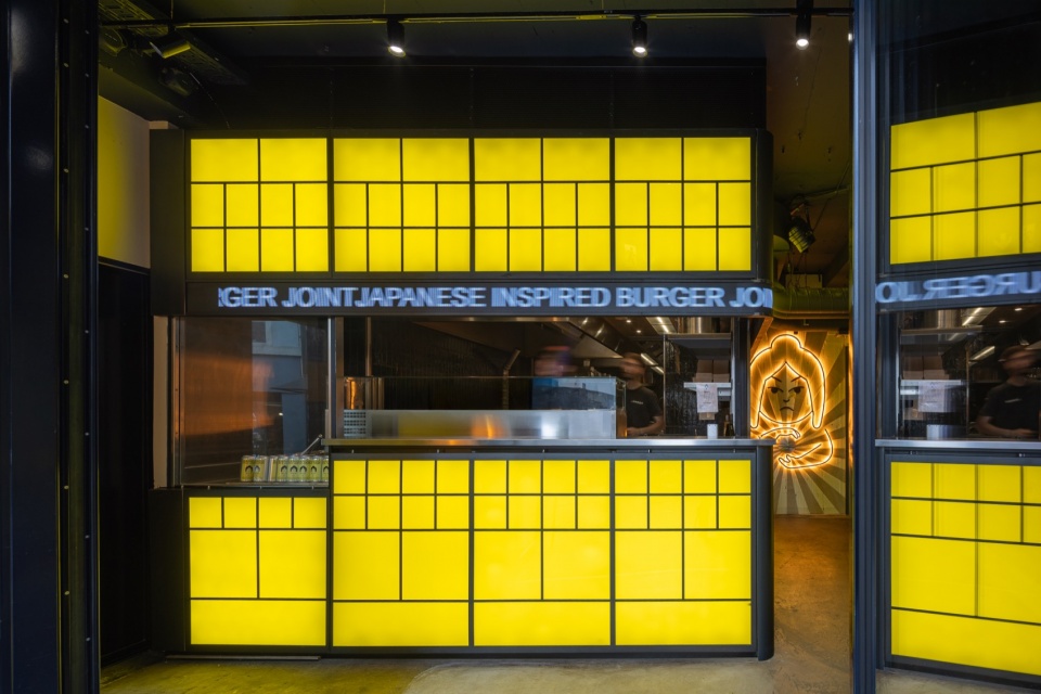 入口柜台 / The entrance counter