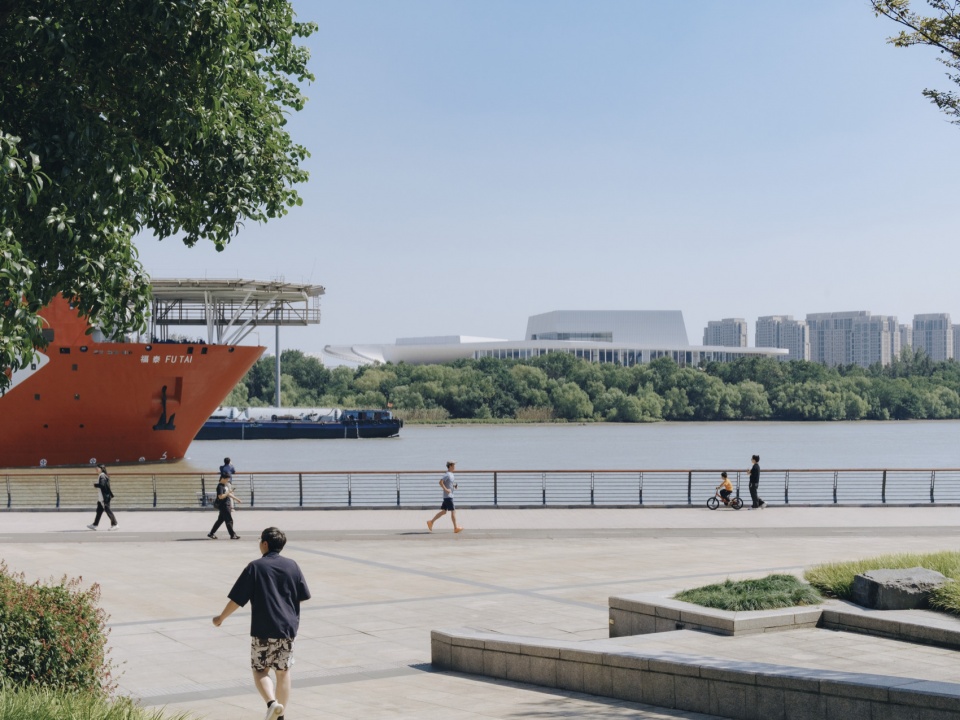 江岸与城市联系,Connections to the river and city