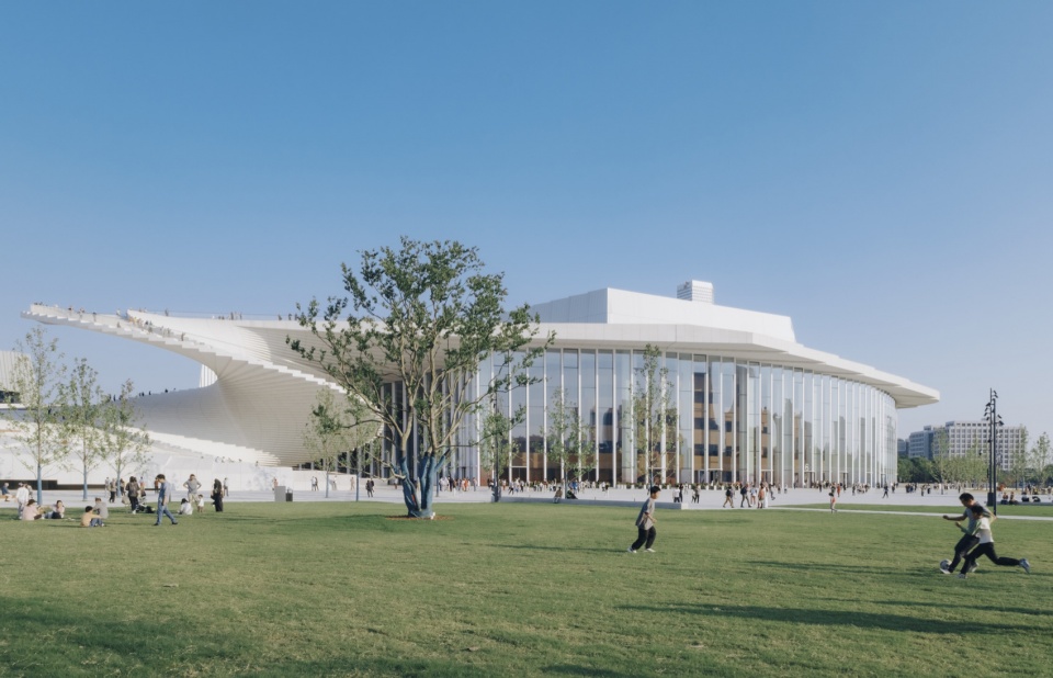 公园中的上海大歌剧院,Shanghai Grand Opera House within the park