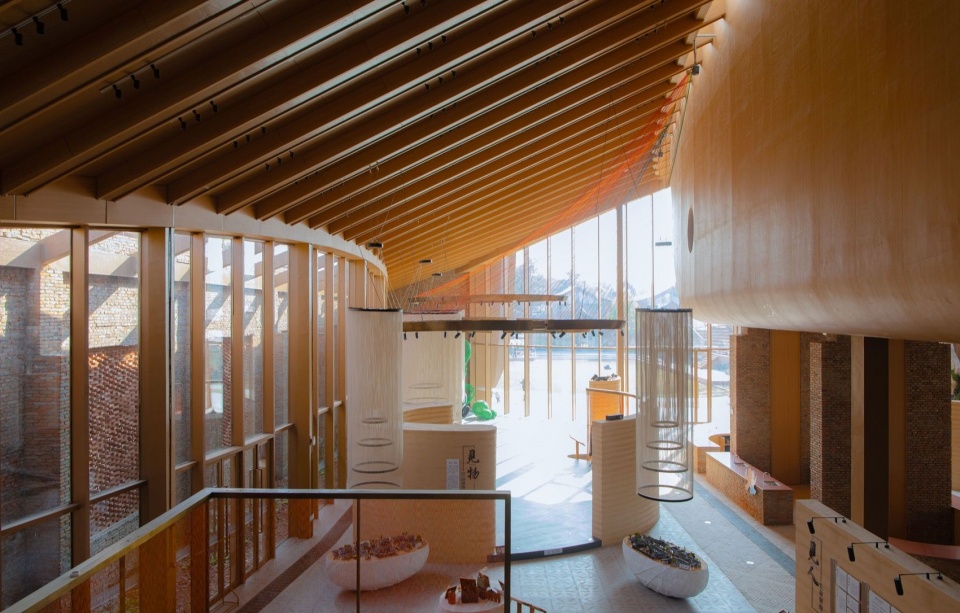 阶梯展区视角 / Stepped exhibition area