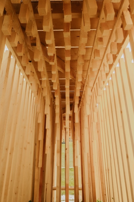 木构内部的层次 / Layers within the timber structure