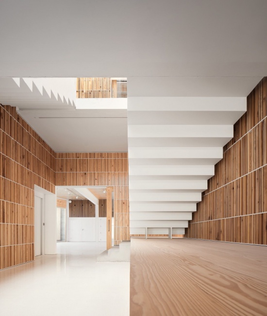楼梯与入口空间,Staircase and entrance space