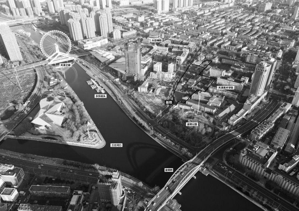 基地原貌航拍 / Aerial view of the site before renovation