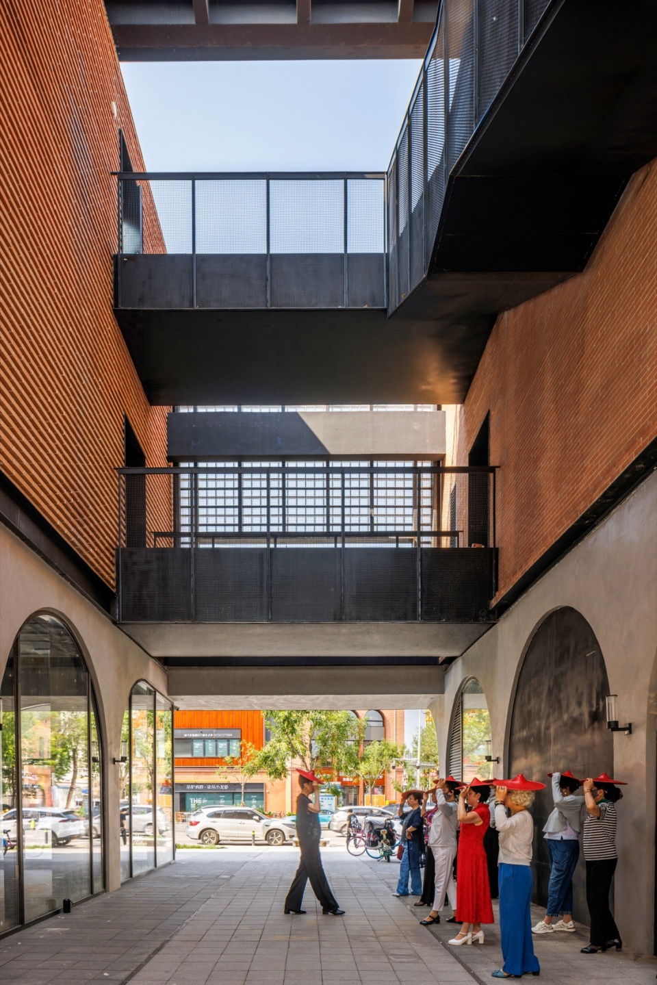 K1栋连接空间的市民活动 / Public activities in the connecting space of Building K1