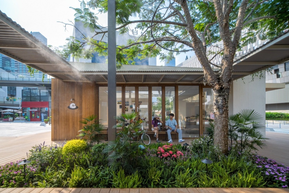 保留的树与绿地,Retained tree and planting