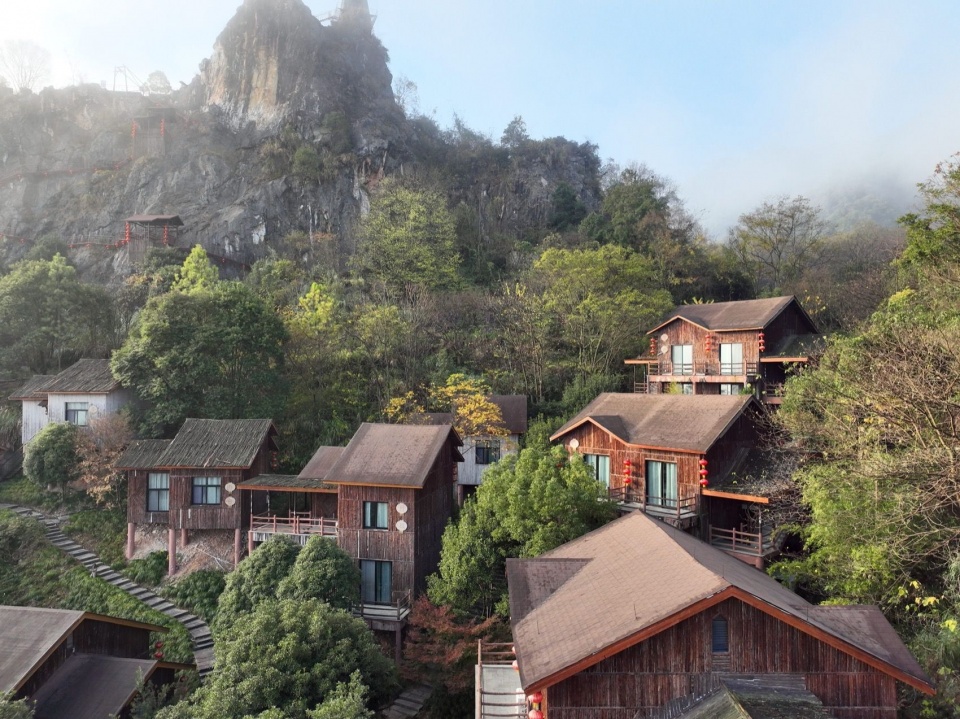 原场地木屋群01