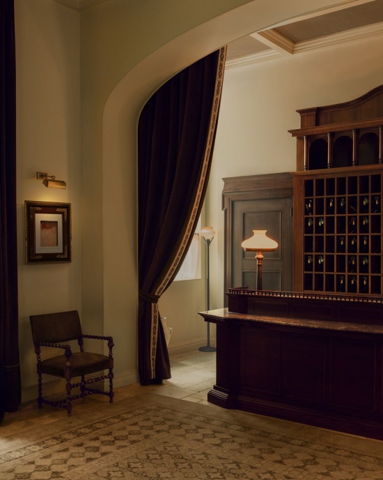 酒店接待区 / Hotel reception