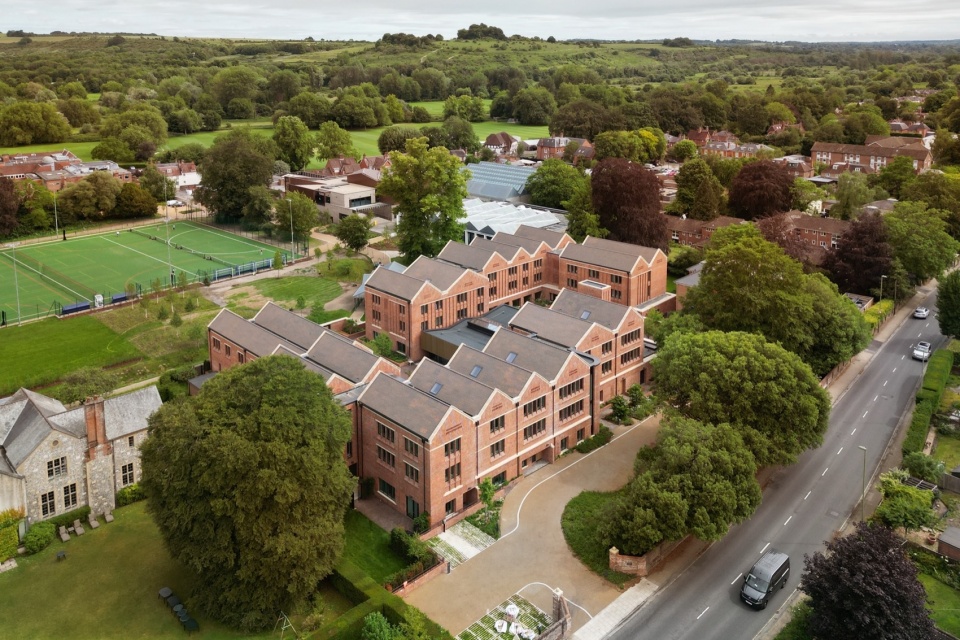 校园与两栋新宿舍鸟瞰, Aerial view of the campus and the two new boarding houses