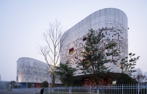 宜宾市青少年发展中心，四川 / 东南大学建筑设计研究院有限公司