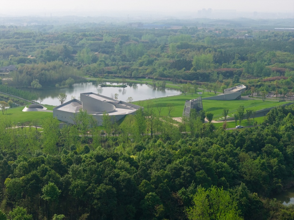 湖岸建筑群与周边环境, The lakeside complex and its surroundings